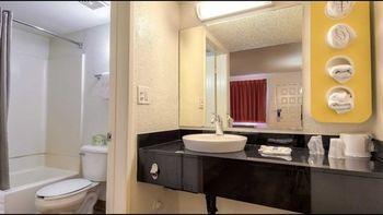 Hotel 6 Riverside, Ca - Ucr East Riverside