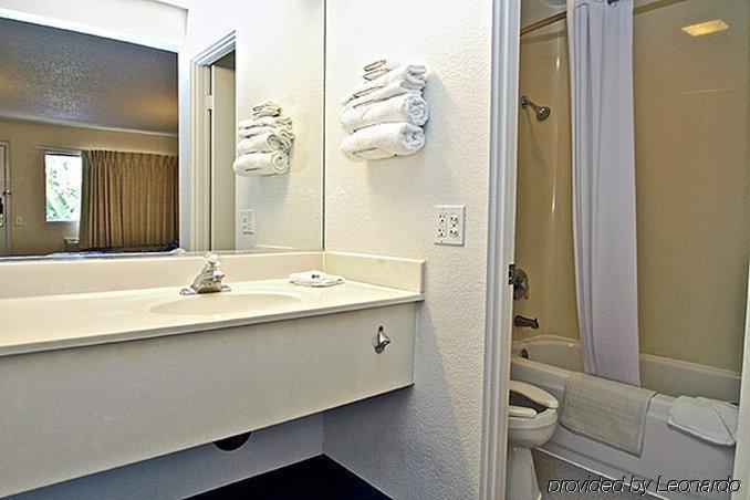 Hotel 6 Riverside, Ca - Ucr East Riverside