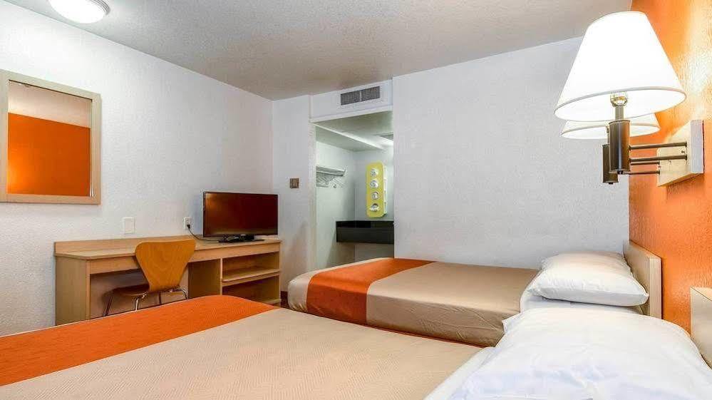 6 Riverside, Ca - Ucr East