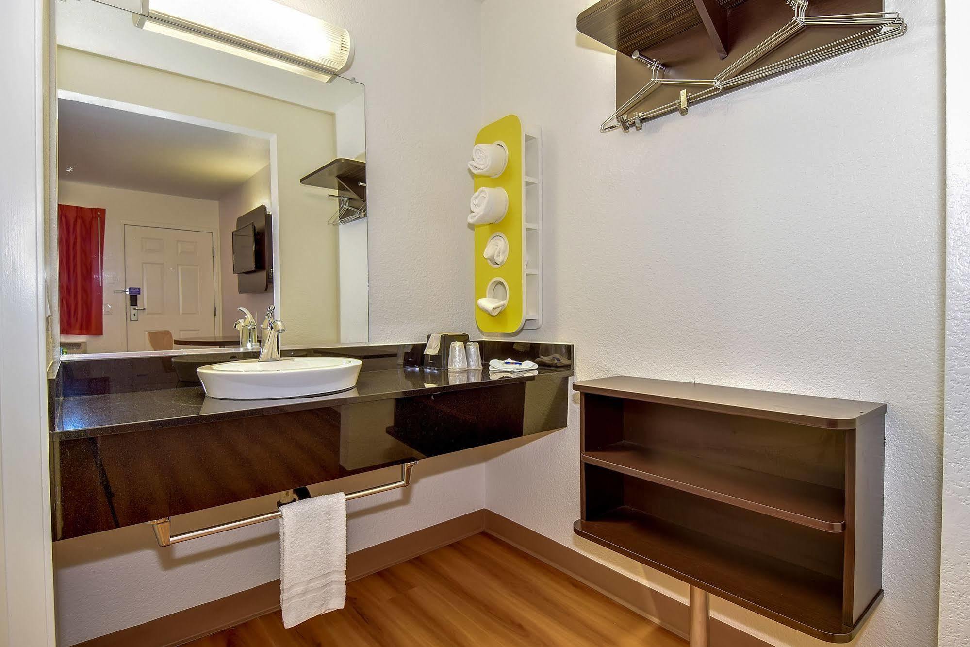 Hotel 6 Riverside, Ca - Ucr East Riverside